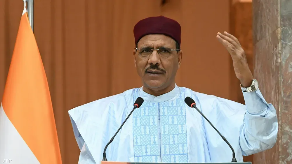 أبناء رئيس النيجر السابق يوجهون نداء لـ"وضع حد" لعذاب والديهما