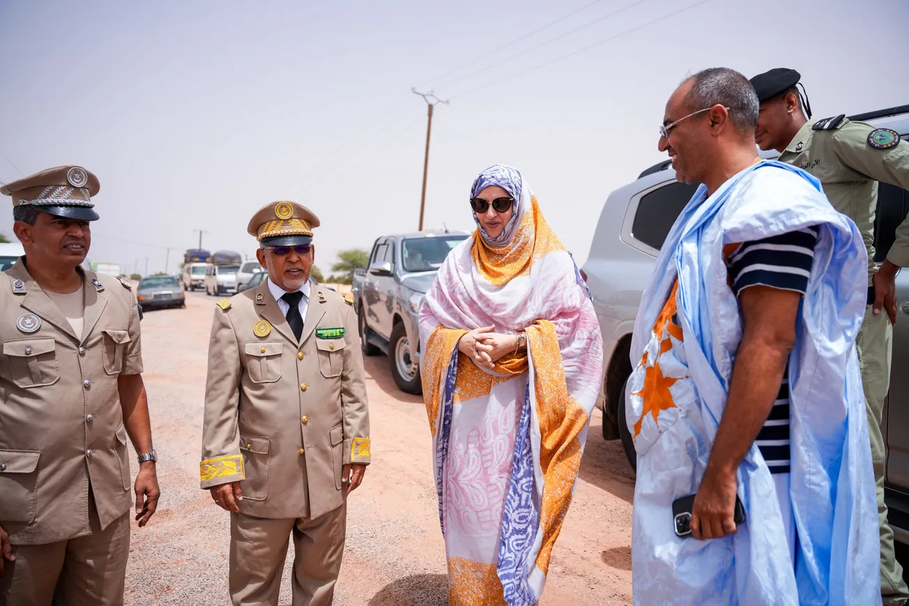 وزراء ومسؤولون يصلون إلى العصابة تحضيرا لإطلاق موسمها السياحي