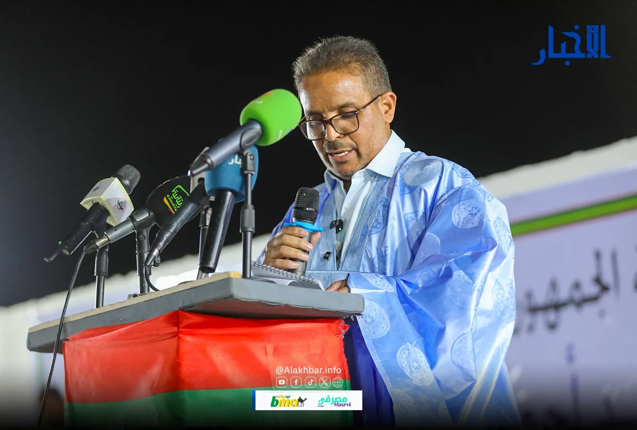 كرّم دكاترة راحلين.. نائب أگجوجت يحتفي بمتفوقي إينشيري والفاعلين بالتعليم