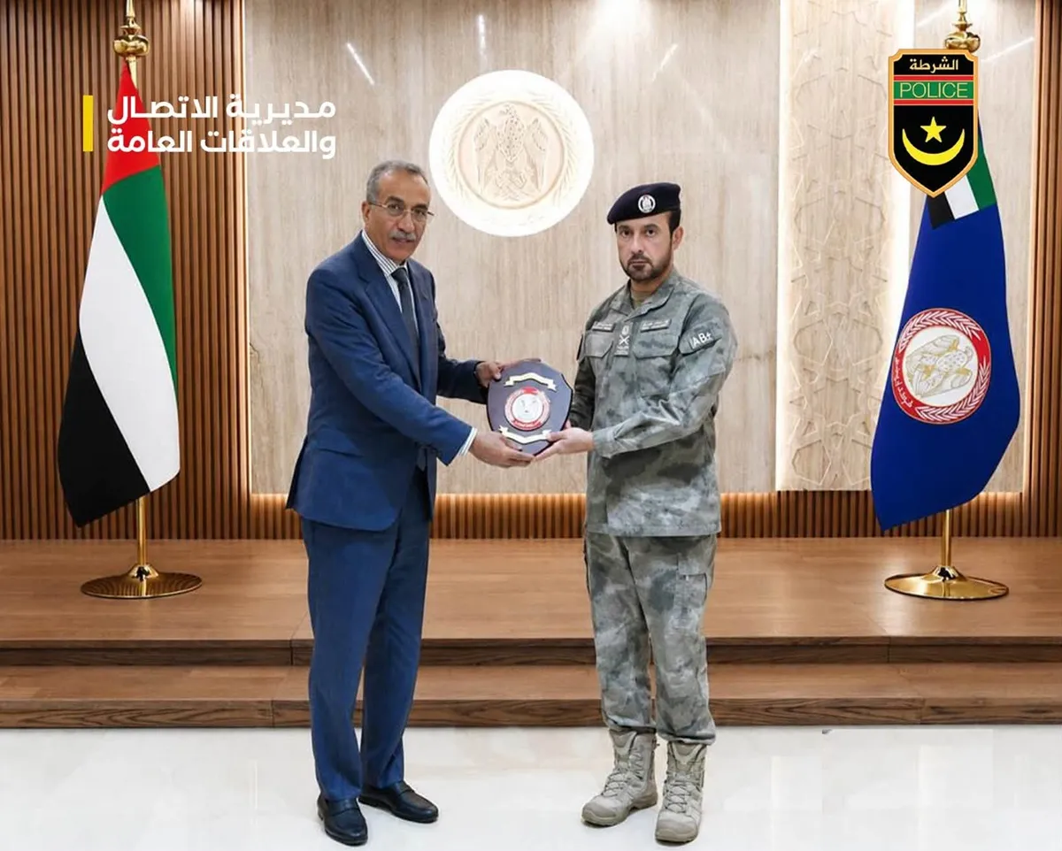 المدير العام للأمن يزور أبو ظبي ويتباحث مع قائد شرطتها
