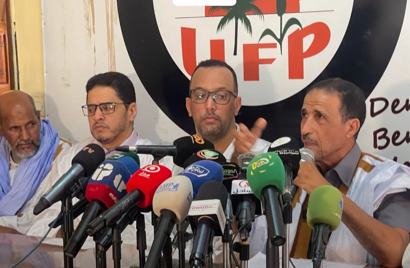 ائتلاف معارض ينتقد "تكميم الأفواه" ويصف البنية الحضرية بالهشة