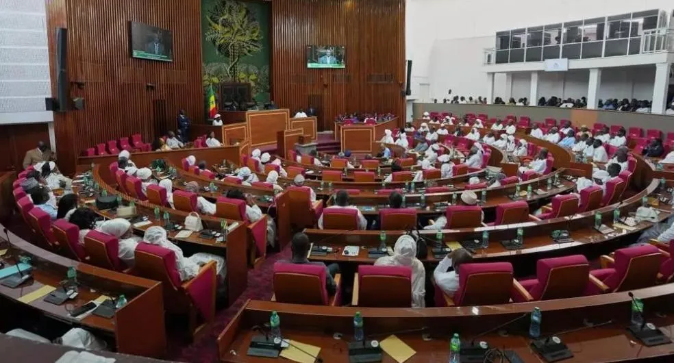 السنغال: البرلمان يصادق على لجان تحقيق حول ملفات مثيرة