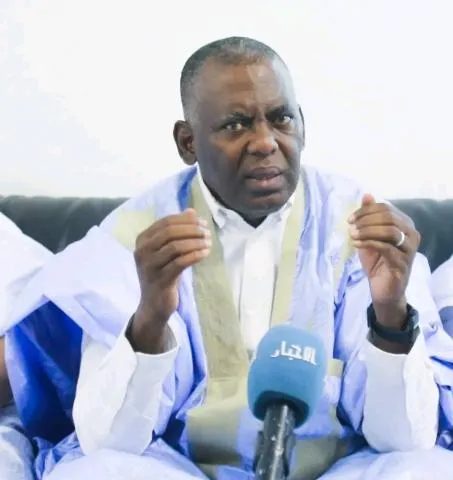 ولد اعبيد لغزواني: ماذا فعلتم لتقريب موريتانيا الواقع من موريتانيا الخيال؟