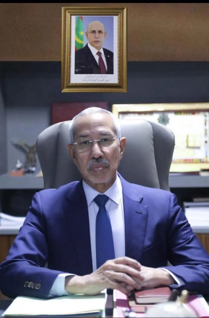 وزير الدفاع يغادر إلى الصين تلبية لدعوة من نظيره الصيني