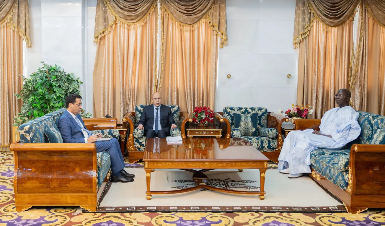غزواني يستقبل الوزير الأول وأعضاء لجنة التحقيق في حرق المحطتين