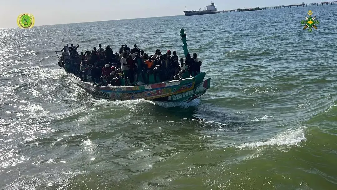 الجيش ينقذ 134 مهاجرا غير نظامي قبالة نواذيبو