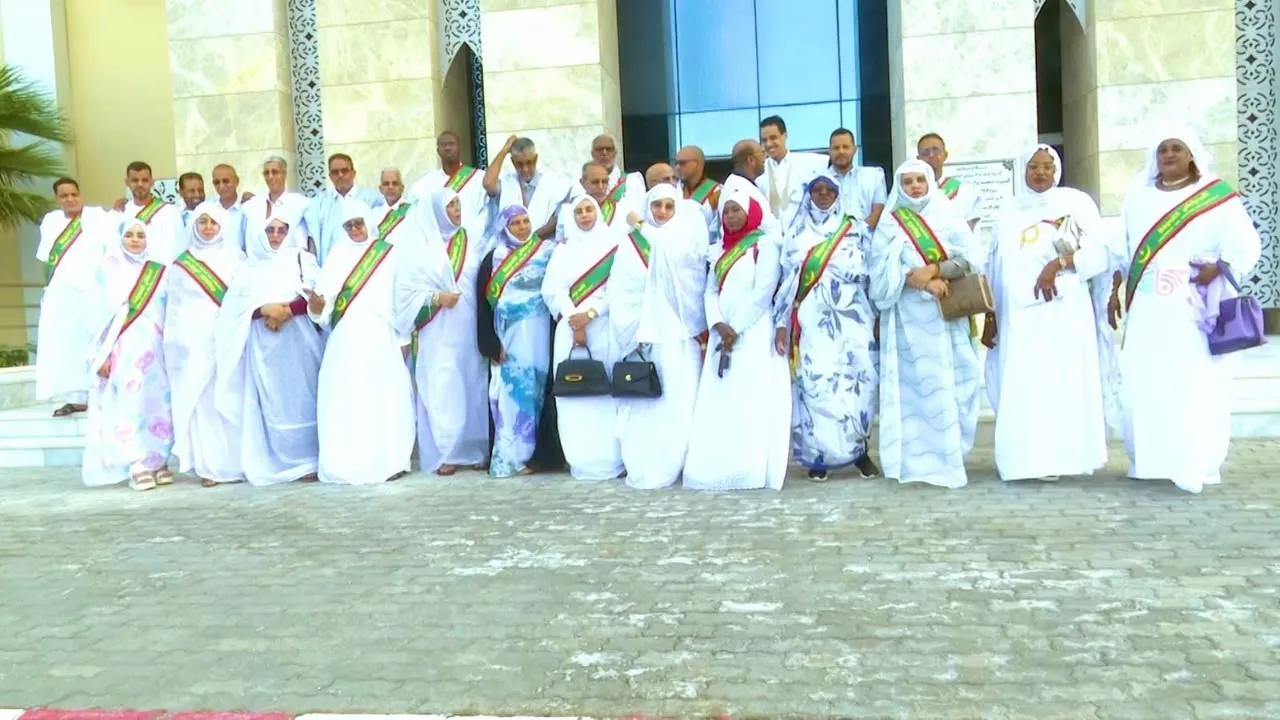 تزامنا مع افتتاح دورة برلمانية.. برلمانيات ينظمن وقفة استنكارية لجرائم الاغتصاب