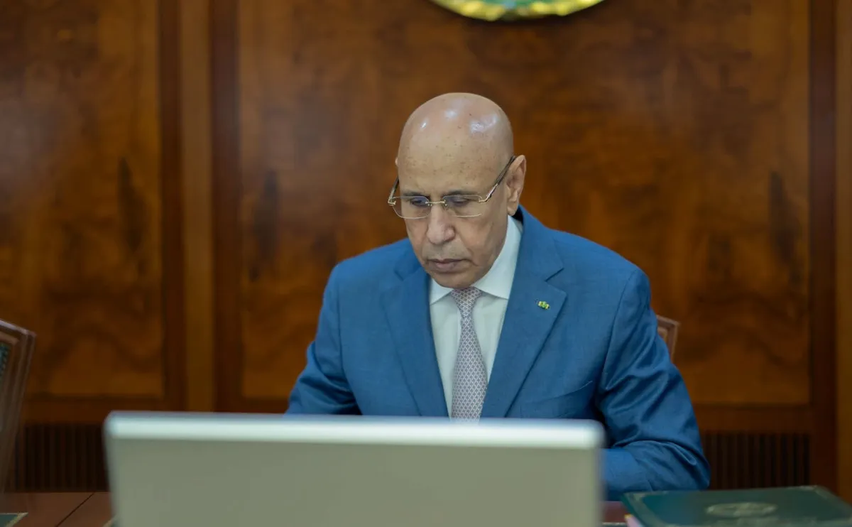 الحكومة الجديدة تنهي أول اجتماع لها بالقصر الرئاسي