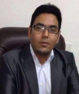 تواصل.. بين المؤسسي والسياسي