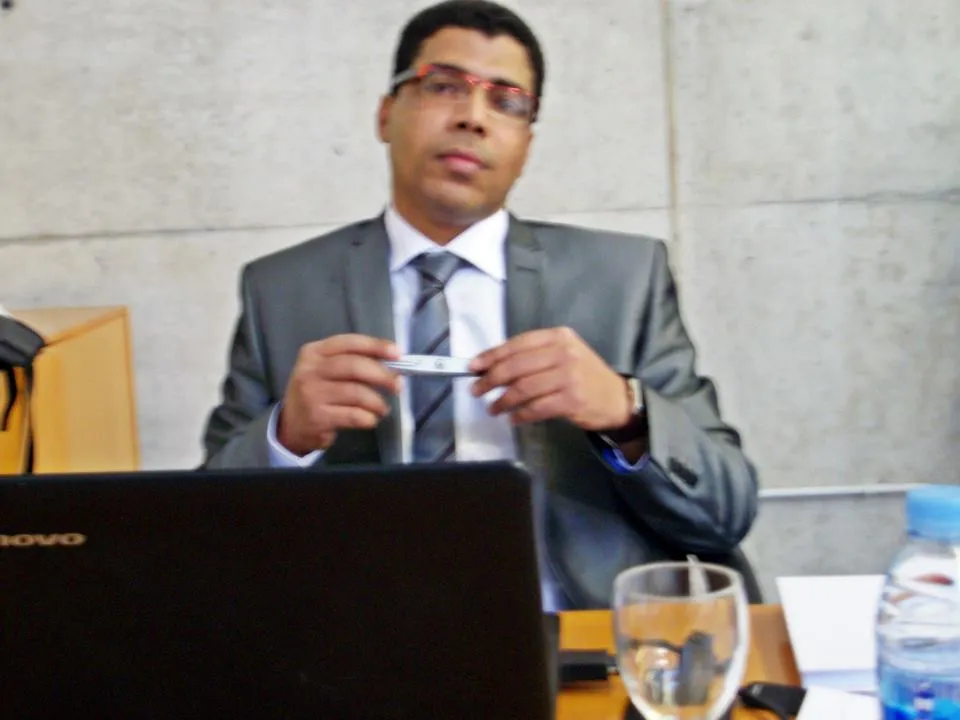 باحث موريتاني يفوز بدكتورا دولة في التسيير الإستراتيجي