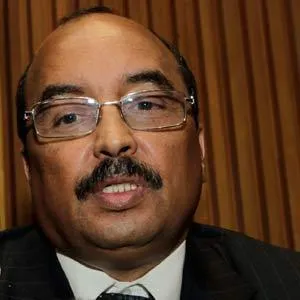 ولد عبد العزيز يهنئ السيسي برئاسة مصر