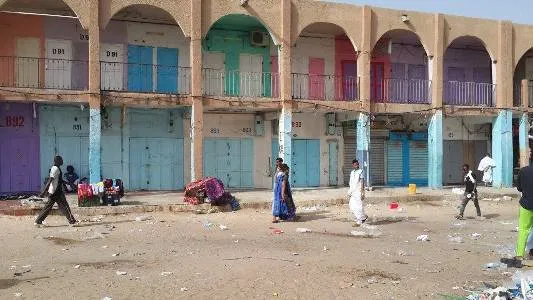 الجناح الشمالي للسوق المركز "مرصت كابيتال" وقد أغلقه ملاكه احتج