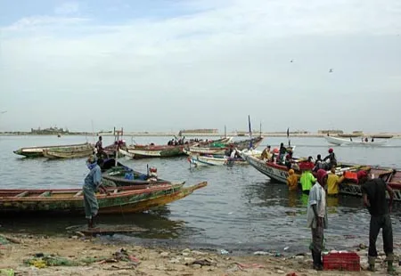 مصادر موريتانية: لاعلاقة للمغرب بتوسعة ميناء الصيد