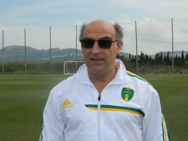 مدرب موريتانيا قلق من عدم وصول جميع المحترفين