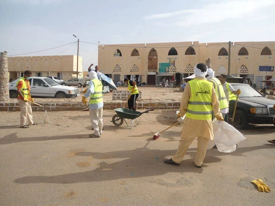 يوم تطوعي لتنظيف مدينة أطار