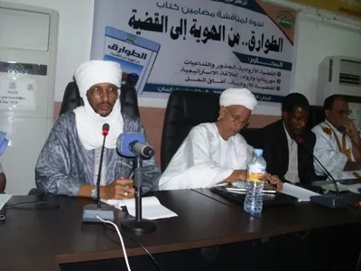 يحيى عثمان خلال مداخلته في ندوة المركز مساء اليوم بالعاصمة الموريتا?