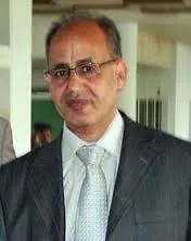 الوزير الأول يقدم استقالته