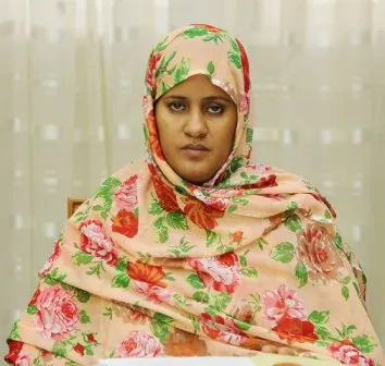 وزيرة الثقافة فاطمة فال بنت الصوينع