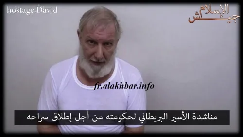 رهينة ابريطااني لدى جيش الإسلام يناشد حكومة بلاده العمل لإفراج عنه (فيديو)