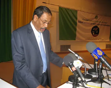 المفوض الإقليمي محمد الأمين ولدحمد حول من إدارة الأمن إلى وال لولاية