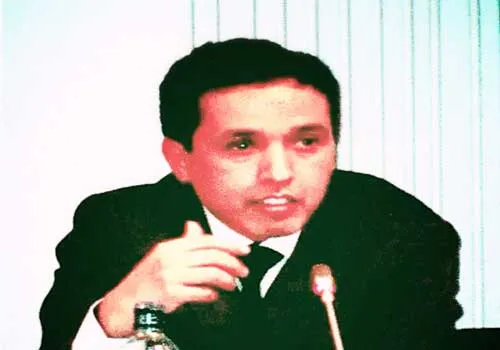 د. محمد بدي ابنو - مدير مركز الدراسات والأبحاث العليا في بروكسيل - beddy.i