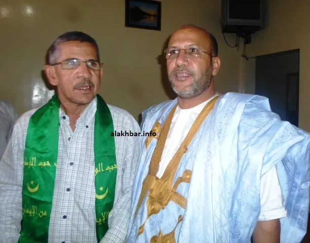 النائب البرلماني حمود ولد المالحة، والمندوب العمالي أحمد ولد آبيلي ?
