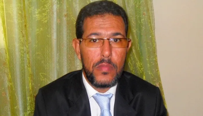 الوزير الأول وزعيم المعارضة يبحثان وضع البلاد المتأزم