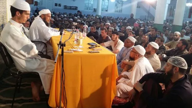 الشيخ الددو يحاضر بأكبر مساجد الجزائر