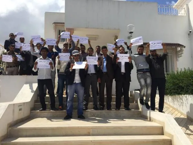 طلاب موريتانيا بتونس يتظاهرون ويهددون بالتصعيد