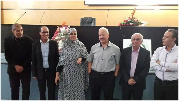 الباحثة آمنة بنت أحمدو مع لجنة نقاش أطروحتها