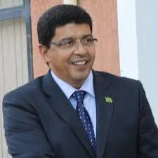 رئيس حزب الاتحاد من أجل الجمهورية الحاكم