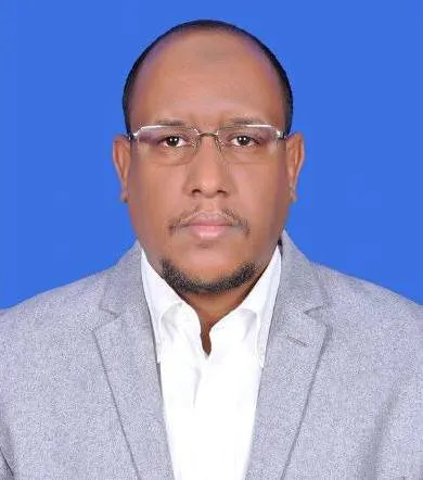 الأستاذ / سيد أعمر شيخنا - كاتب وباحث