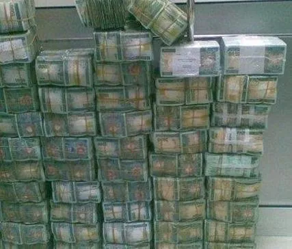 طوابير أمام البنوك بنواكشوط قبيل العيد