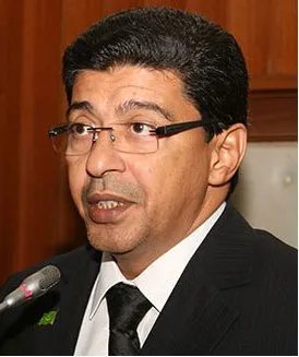 ولد محم يشرح أسباب تعثر الحوار ويدعو لإكمال المسار الإنتخابى