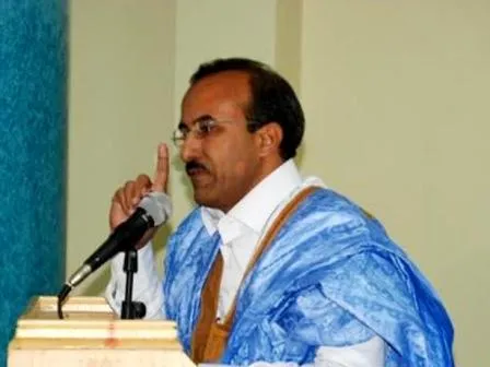 ولد آدب: قليل من الشعراء من نذر حرفه للحق المهدور