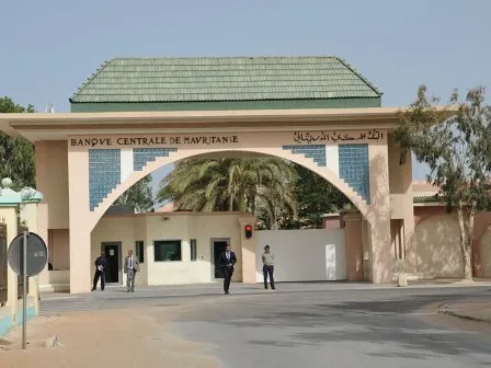 البنك المركزي الموريتاني تغاضى عن بعض الأزمات وواجه بعضها بقوة