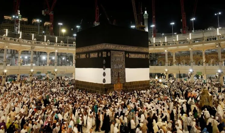 في وداع الحرم.. أشواق وذكرى وتذكار