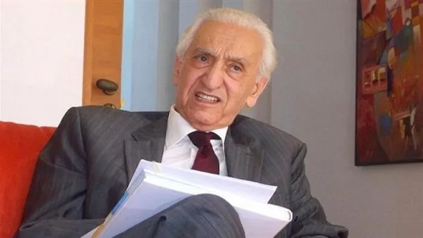 سفارة الجزائر تفتح سجلا للتعازي في وفاة آيت أحمد