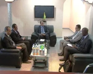 جانب من اللقاء الذى جمع رئيس المنطقة الحرة ببعثة البنك الاسلامي زوال
