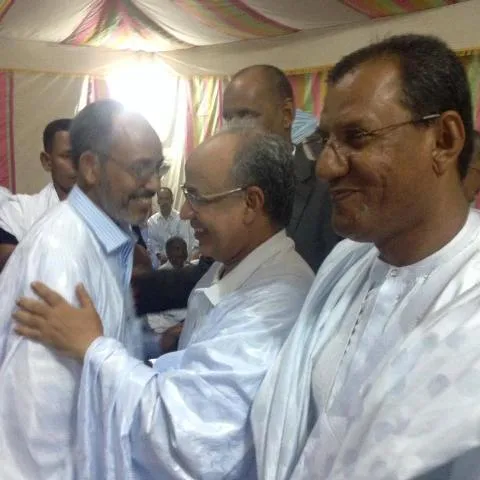 الوزير الأمين العام للرئاسة مولاي ولد محمد الأغظف خلال استقباله للم?