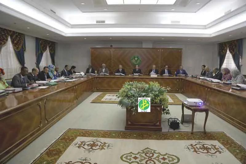مجلس الوزراء خلال اجتماعه