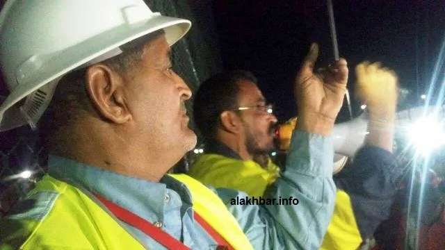 اللحظات الأولى لإضراب عمال تازيازت (صور)