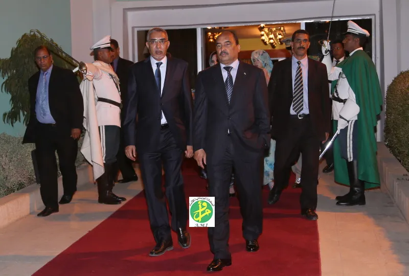 الرئيس الموريتاني محمد ولد عبد العزيز خلال مغادرته لمطار نواكشوط ال?