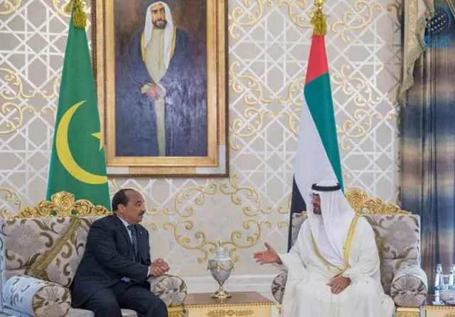 ولي عهد أبو ظبي محمد بن زايد خلال لقائه مع الرئيس الموريتاني محمد ولد