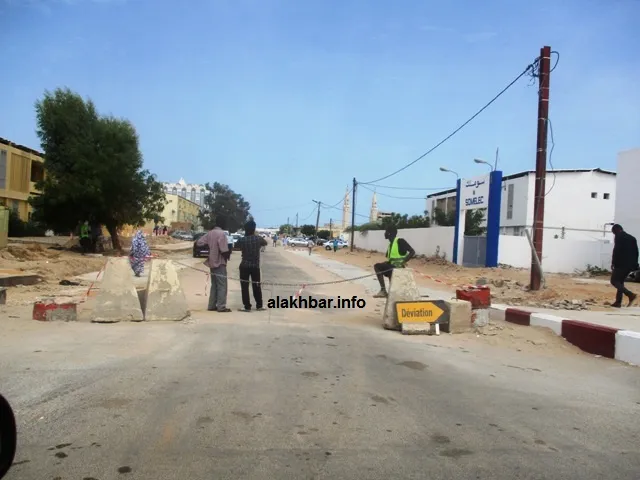 أدت أشغال الطرق لإغلاق العديد منها - بشكل متزامن - في قلب العاصمة مما ?