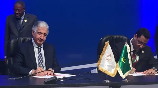 منصة حفل توقيع اتفاقية المرابحة