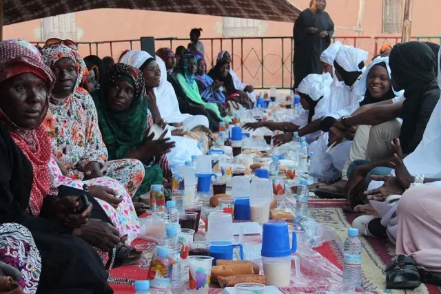 جانب من الإفطار الذي نظمته هيئة "الرحمة أحمد ولد عبد العزيز" في ?