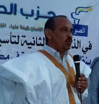 رئيس حزب الصواب عبد السلام ولد حرمة خلال الأمسية التي نظمتها المنظمة