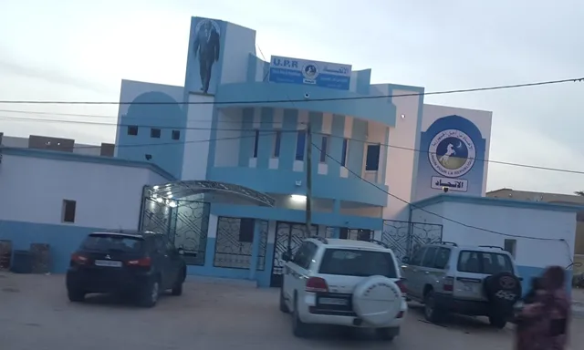 الحزب الحاكم يقايض تغيير السن بالمأمورية الثالثة