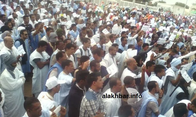 احتجاجات أمام المحكمة للعليا للمطالبة بإعدام ولد امخيطير